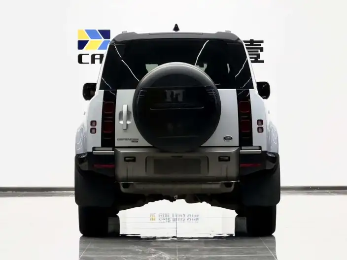 Land Rover Defender 2023 Model Facelift 110 P400 X-Dynamic HSE – фото 3