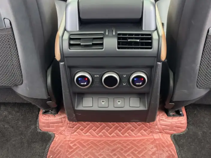 Land Rover Defender 2023 Model Facelift 110 P400 X-Dynamic HSE – фото 4
