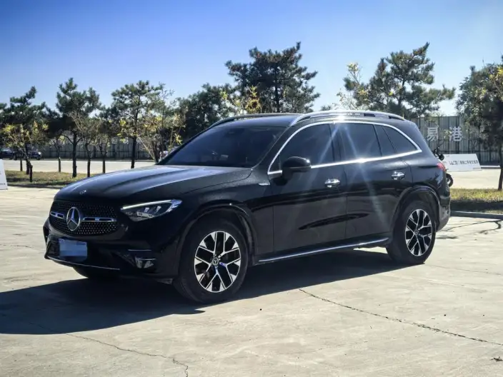 Mercedes-Benz GLC 2024 Model Facelift GLC 260 L 4MATIC Luxury Model 7 seat – фото 1