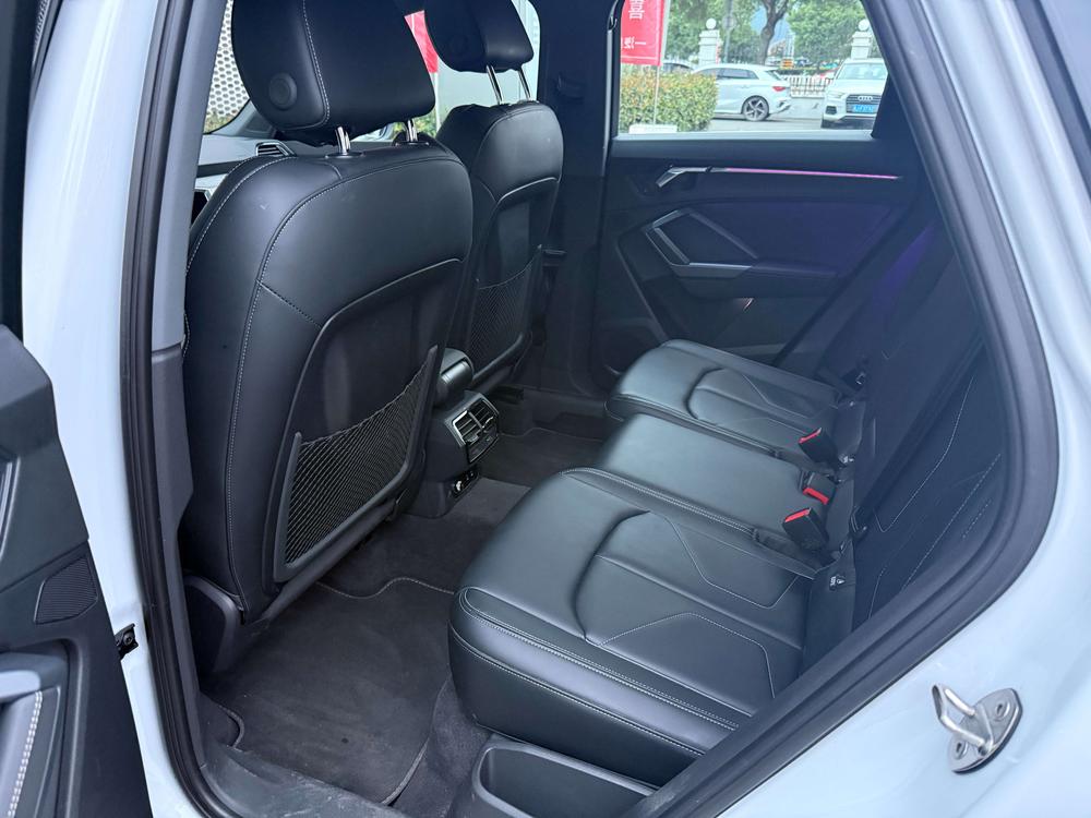 AUDI Q3 2024 35 TFSI Stylish Dynamic – фото 10