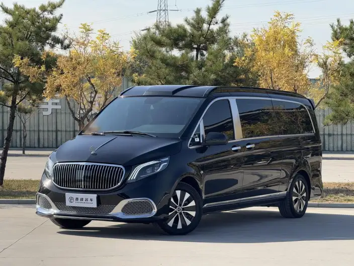 Viano 2023 Model 2.0T Business Edition 7 seat – фото 1