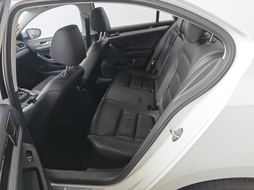 Volkswagen Sagitar 2015 модификация 230TSI автоматическое Comfort – фото 12
