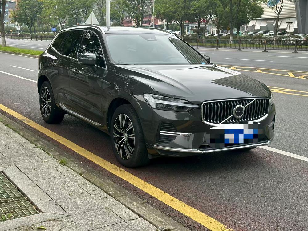 Volvo XC60 2022 B5 4WD Smart Enjoy Luxury – фото 3