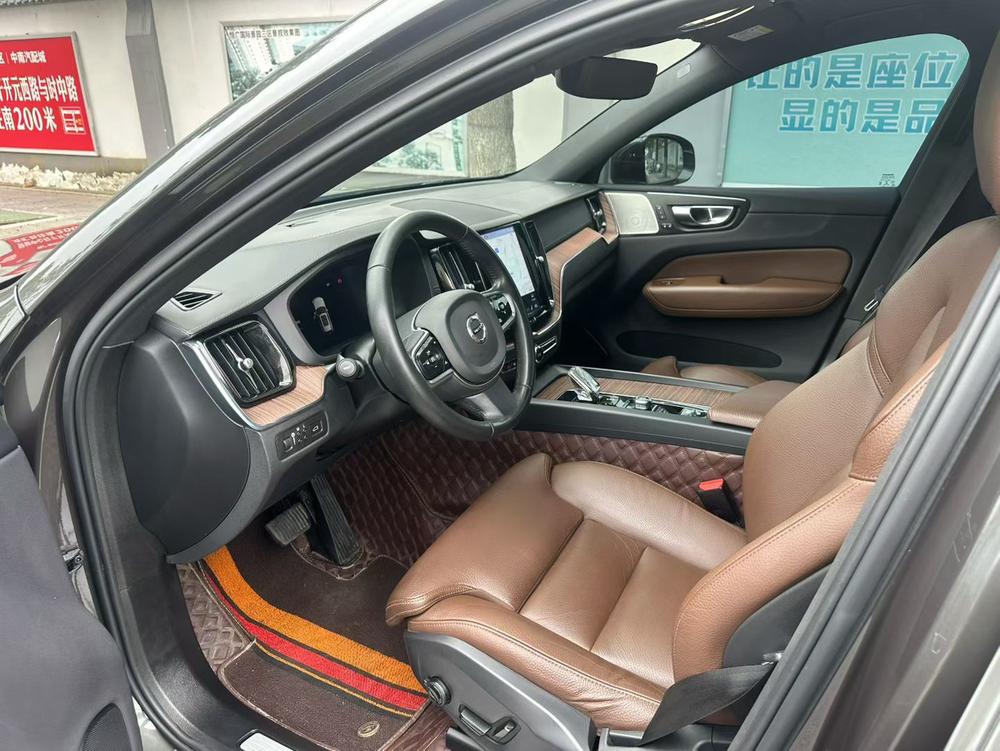 Volvo XC60 2022 B5 4WD Smart Enjoy Luxury – фото 8