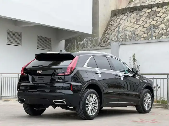 Cadillac XT4 2024 Model 28T 2WD Luxury Model – фото 5