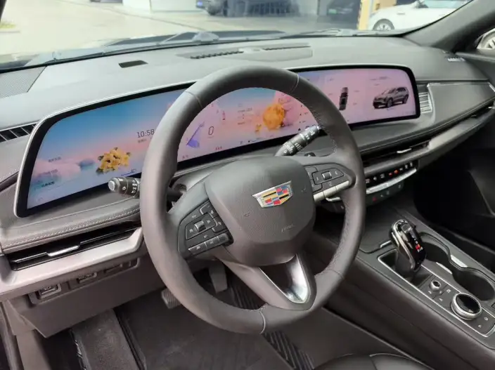 Cadillac XT4 2024 Model 28T 2WD Luxury Model – фото 7