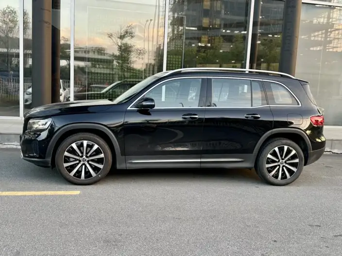 Mercedes-Benz GLB 2025 Model GLB 220 Fashion Model – фото 2