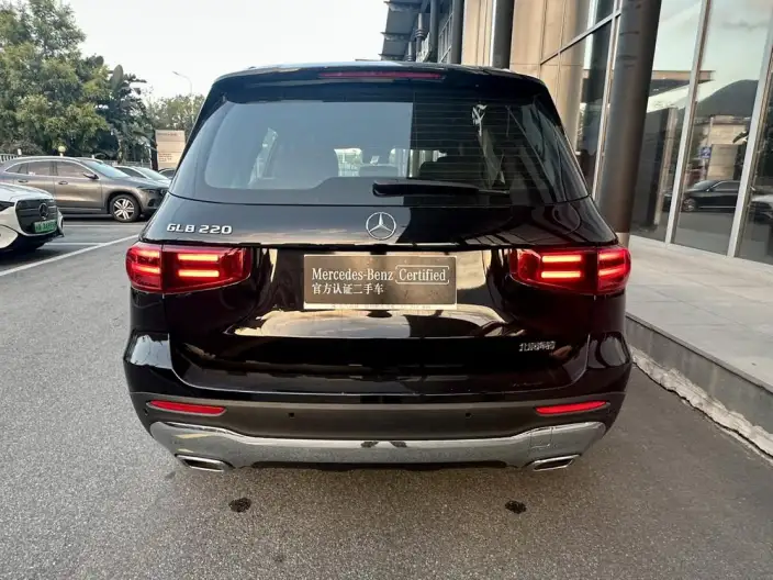 Mercedes-Benz GLB 2025 Model GLB 220 Fashion Model – фото 3