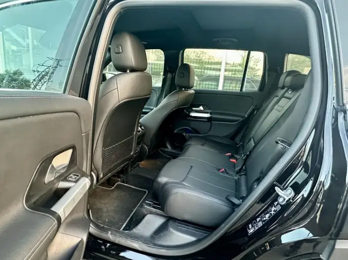 Mercedes-Benz GLB 2025 Model GLB 220 Fashion Model – фото 9