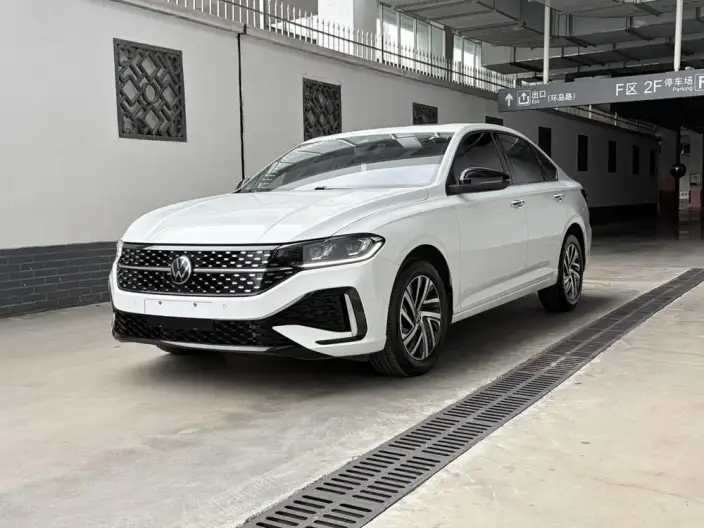 Volkswagen Lavida 2024 Model 300TSI DSG Starry Sky Manyi Edition – фото 1