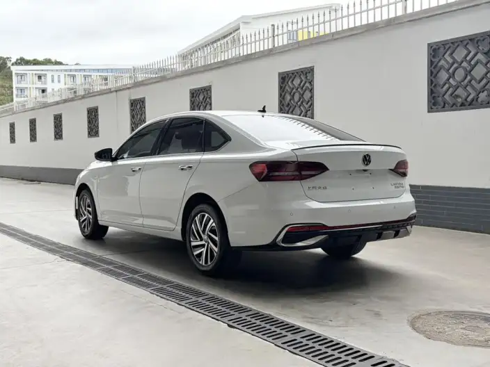 Volkswagen Lavida 2024 Model 300TSI DSG Starry Sky Manyi Edition – фото 4