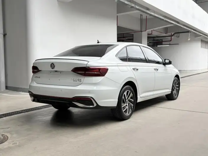 Volkswagen Lavida 2024 Model 300TSI DSG Starry Sky Manyi Edition – фото 6