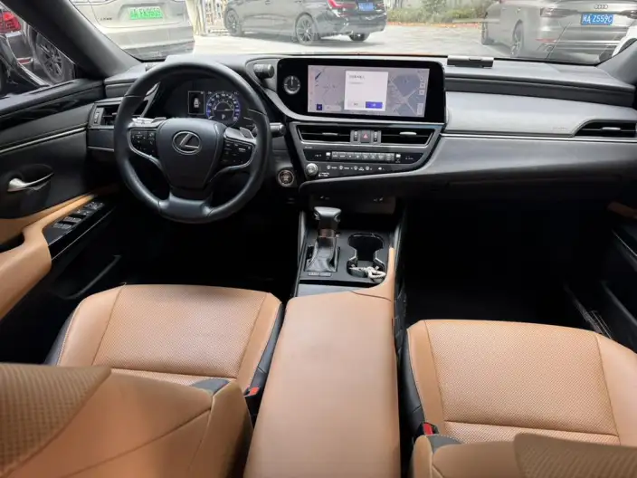 Lexus ES 2022 Model 200 Superior Edition – фото 8