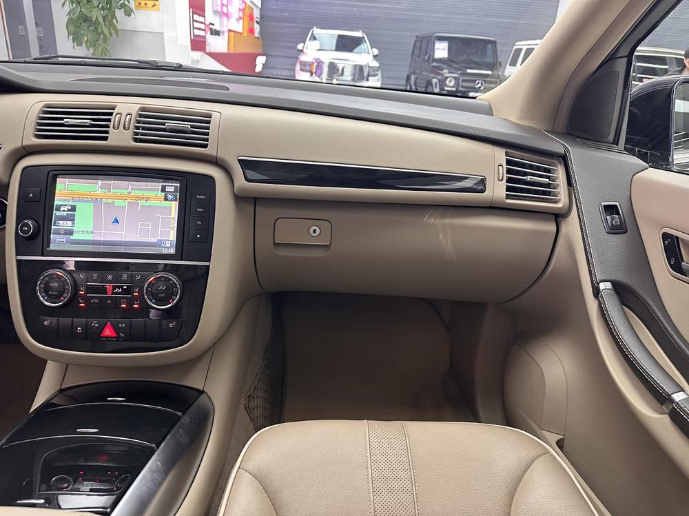 Mercedes-Benz R-Class 2017 модификация R 320 4MATIC Business Collector Edition – фото 12