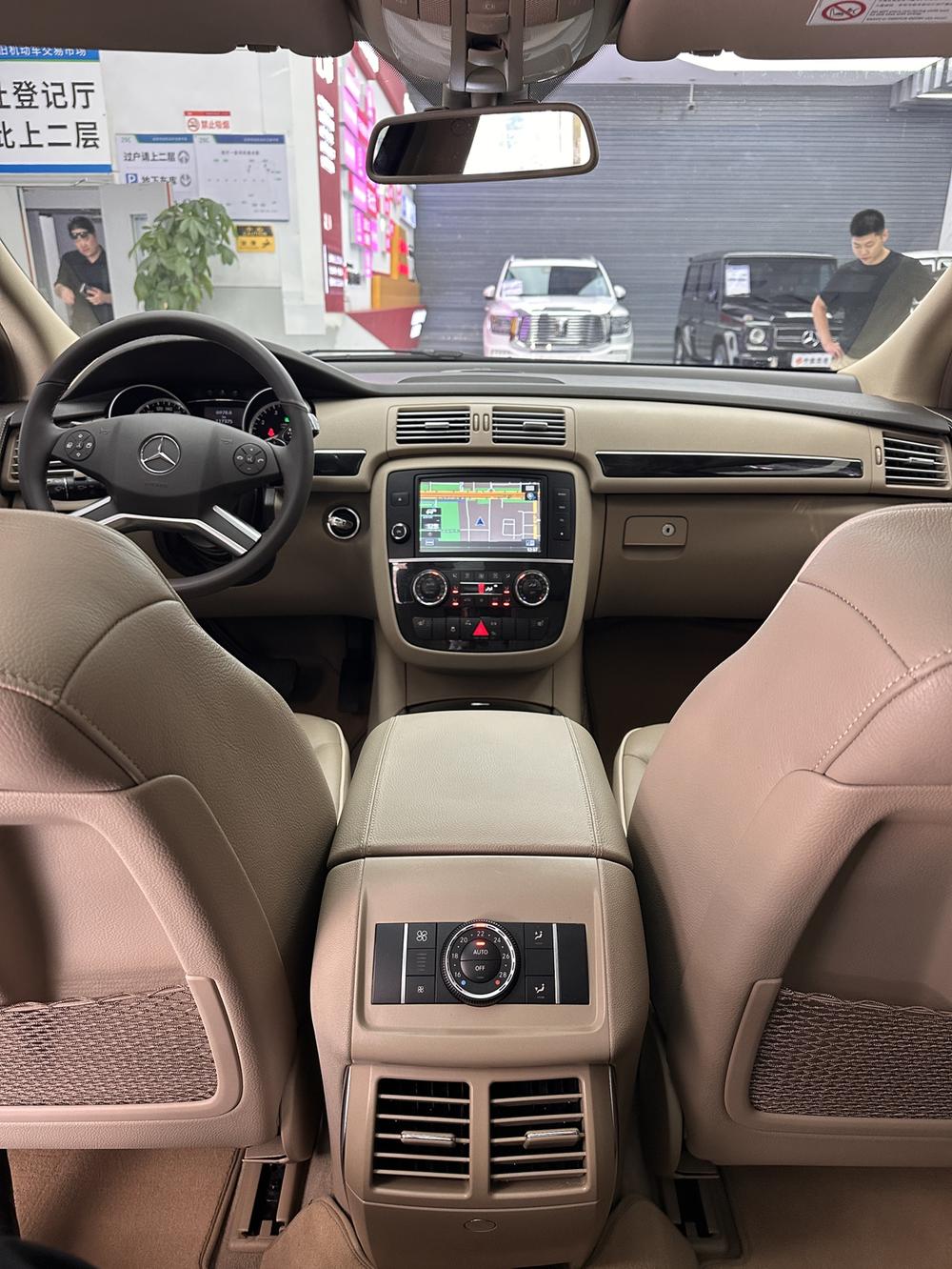 Mercedes-Benz R-Class 2017 модификация R 320 4MATIC Business Collector Edition – фото 19