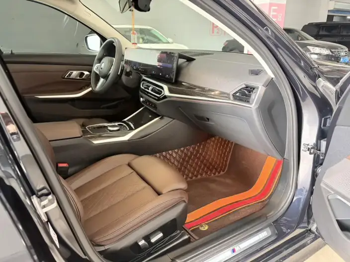 BMW 3 Series 2023 Model 325Li M Sports Set – фото 7