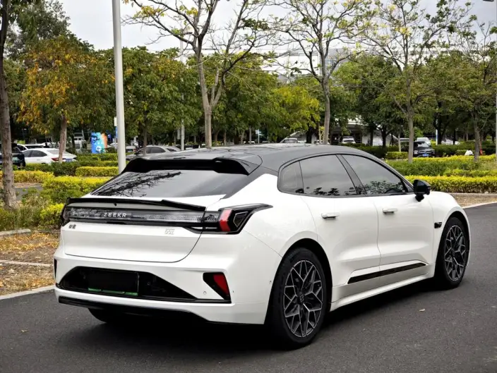 ZEEKR 001 2025 Model WE Edition 95kWh 4WD – фото 6