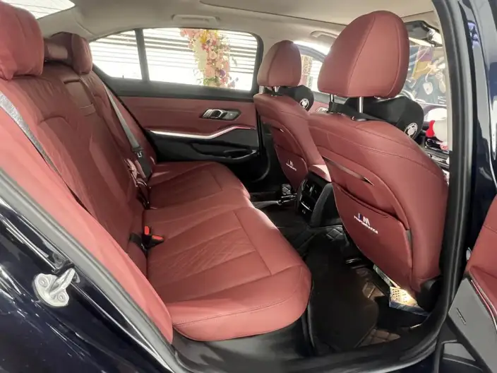 BMW 3 Series 2026 Model 330Li M Sports Night Set – фото 9