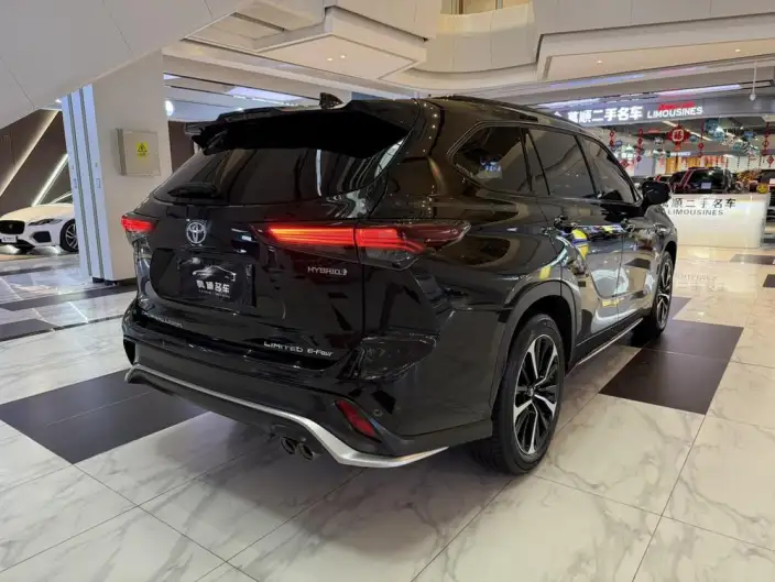Crown Kluger 2023 Model Intelligent Hybrid 2.5L E-CVT 4WD Ultimate Edition – фото 6