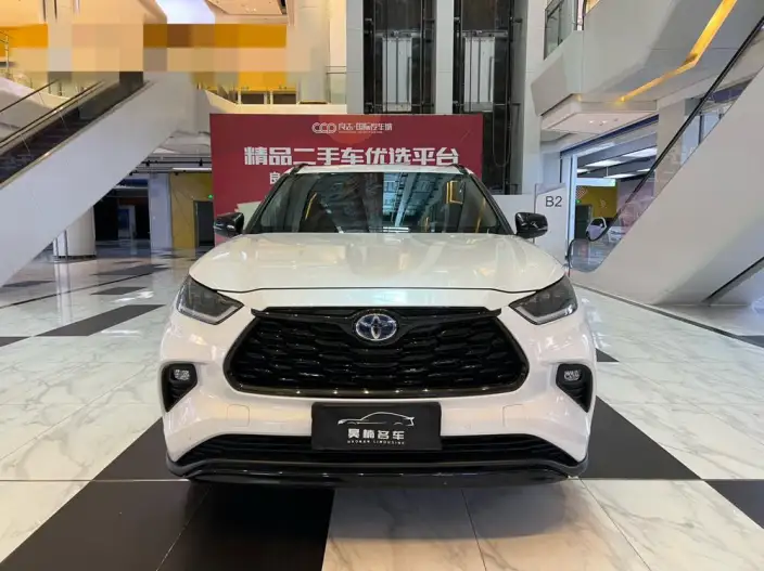Toyota Highlander 2022 Model Hybrid 2.5L 4WD Knight Edition 7 seat – фото 2