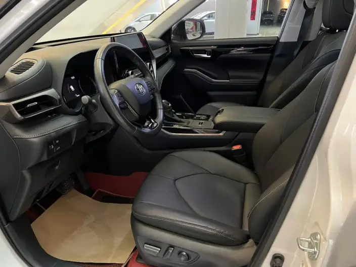Toyota Highlander 2022 Model Hybrid 2.5L 4WD Knight Edition 7 seat – фото 8