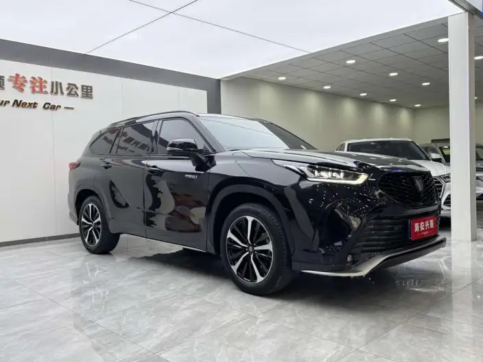 Crown Kluger 2023 Model Intelligent Hybrid 2.5L E-CVT 4WD Premium Edition – фото 3