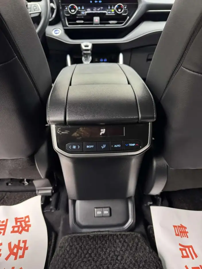 Crown Kluger 2023 Model Intelligent Hybrid 2.5L E-CVT 4WD Premium Edition – фото 8