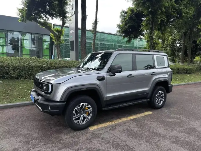 BAIC BJ40 2024 Model City Hunter Edition 2.0T Automatic 4WD Warrior Model