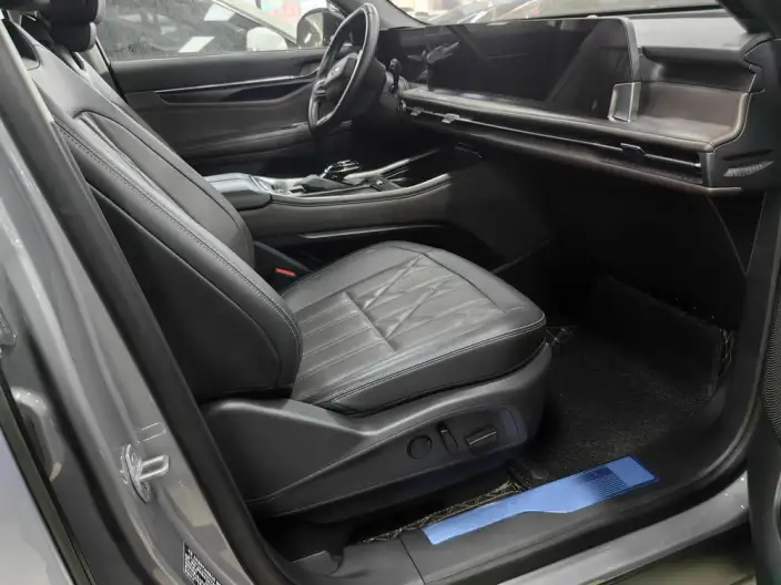 Ford Edge 2025 Model Ford Edge L 2.0T EcoBoost E Hybrid 4WD VII seat Supreme Model – фото 9