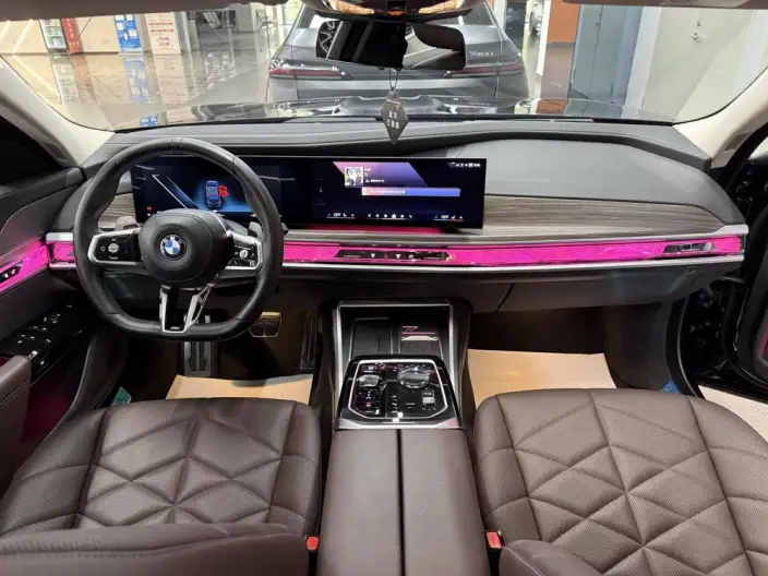 BMW 7 Series 2023 Model 735Li M Sports Set – фото 5