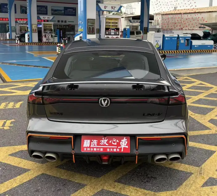 Changan UNI-V 2023 Model 2.0T Leading speed Edition – фото 5