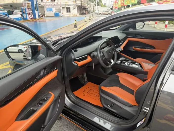 Changan UNI-V 2023 Model 2.0T Leading speed Edition – фото 8