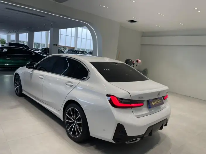 BMW 3 Series 2025 Model 325Li M Sports Set – фото 4