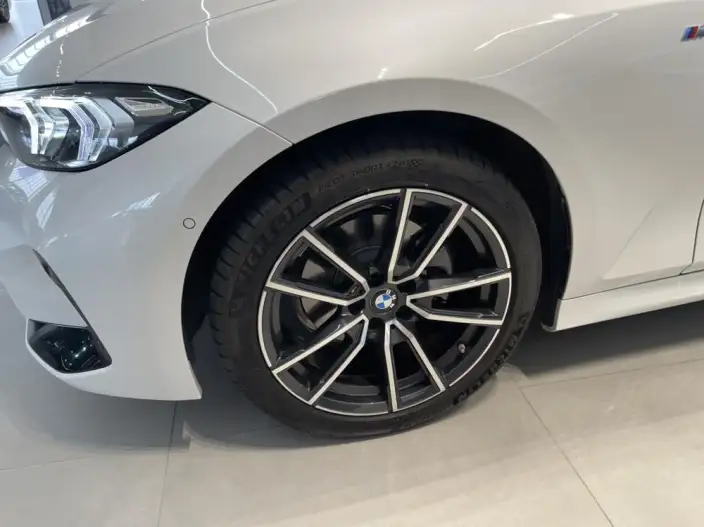 BMW 3 Series 2025 Model 325Li M Sports Set – фото 7