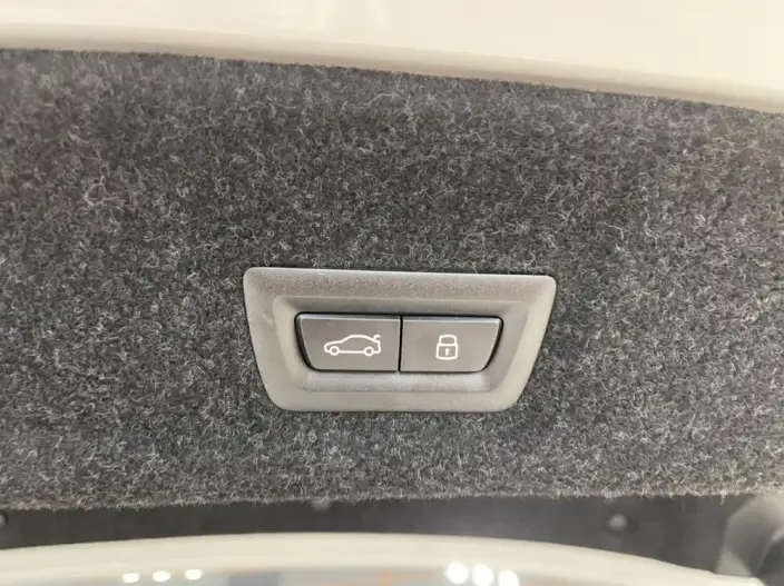 BMW 3 Series 2025 Model 325Li M Sports Set – фото 8