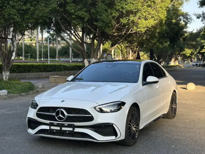 Mercedes-Benz C-Class 2024 Model C 260 L Sports Edition – фото 1