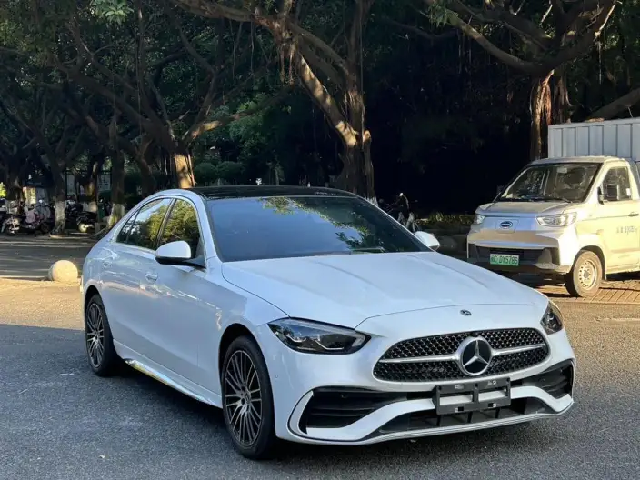 Mercedes-Benz C-Class 2024 Model C 260 L Sports Edition – фото 3