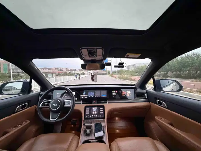 Li Auto ONE 2021 Model Extended Range 6 seat Edition – фото 9