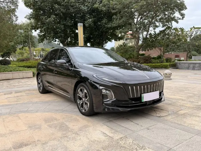 Hongqi E-QM5 2024 Model 560KM PLUS Edition 100kW