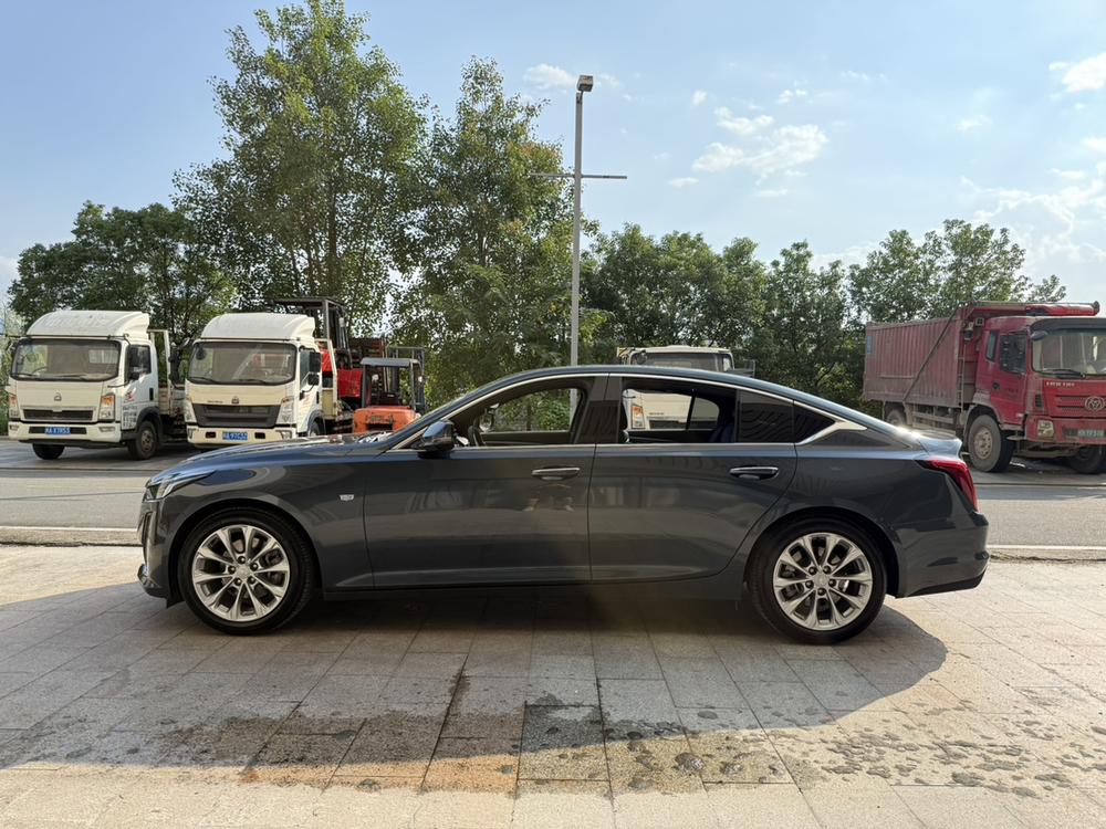 Cadillac CT5 2022 28T Luxury – фото 4