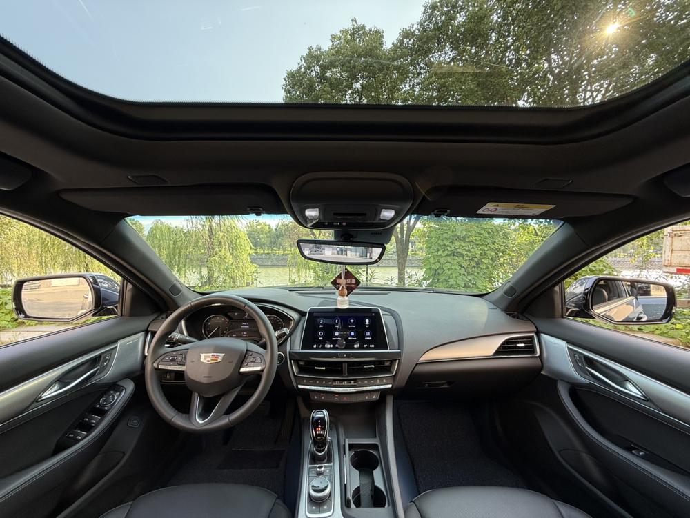Cadillac CT5 2022 28T Luxury – фото 10