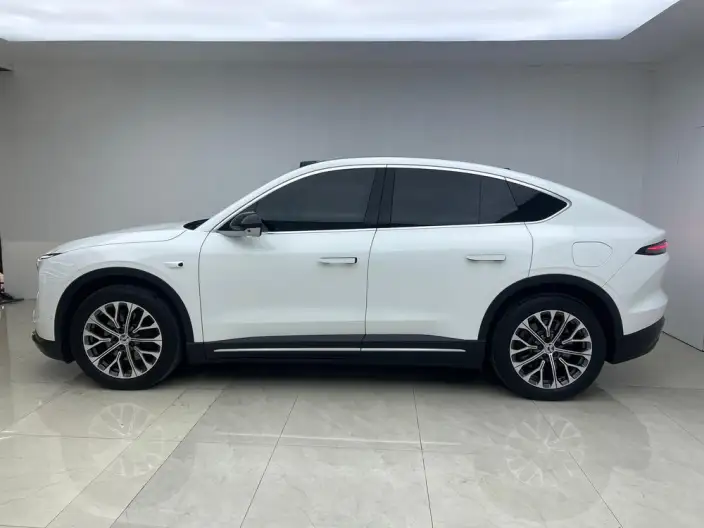 NIO EC6 2024 Model 75kWh – фото 4