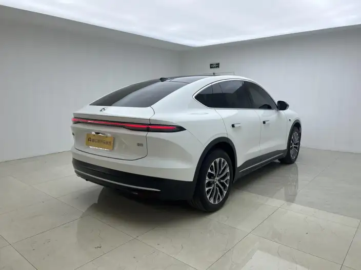 NIO EC6 2024 Model 75kWh – фото 7