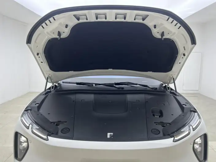 NIO EC6 2024 Model 75kWh – фото 10