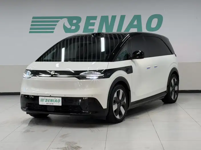 ZEEKR MIX 2025 Model 102kWh Long Battery Life Pro Smart Driving Edition – фото 1