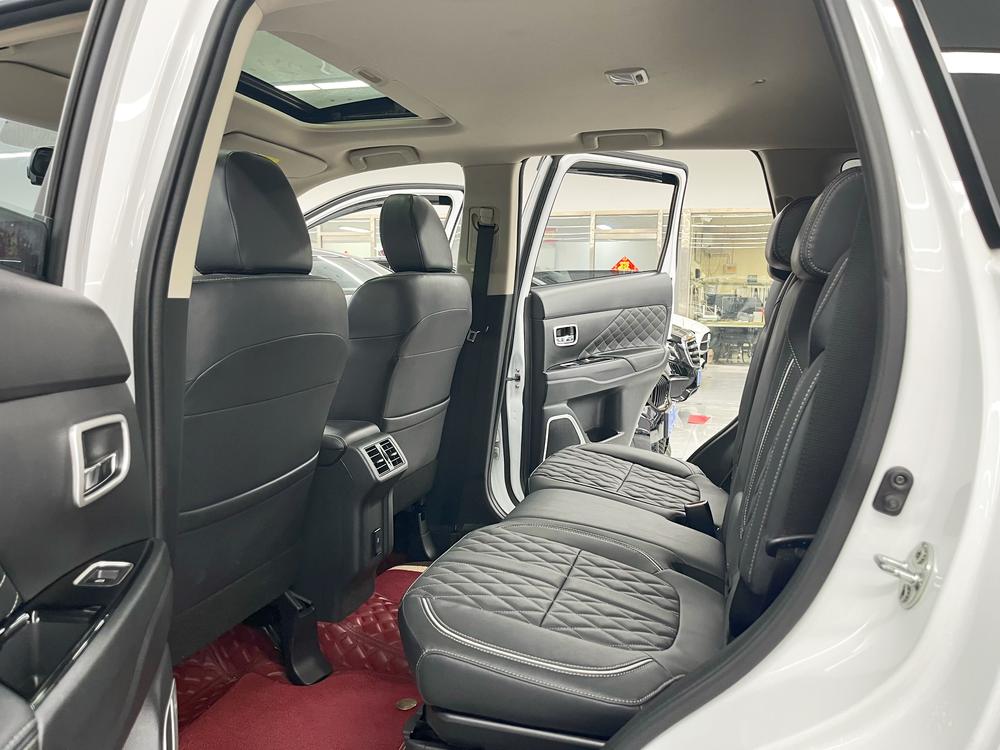Mitsubishi Outlander 2021 2.0L 2WD Premium 5-Seater – фото 21
