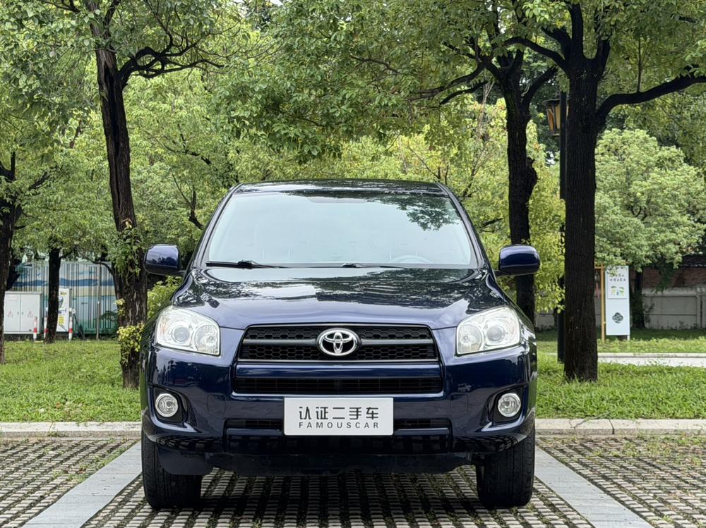 Toyota RAV4 2009 модификация 2.0L автоматическое Classic Edition – фото 2