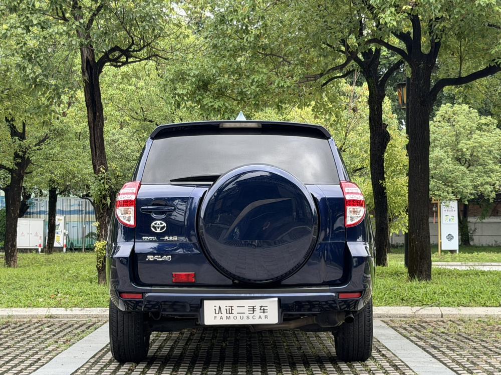 Toyota RAV4 2009 модификация 2.0L автоматическое Classic Edition – фото 6
