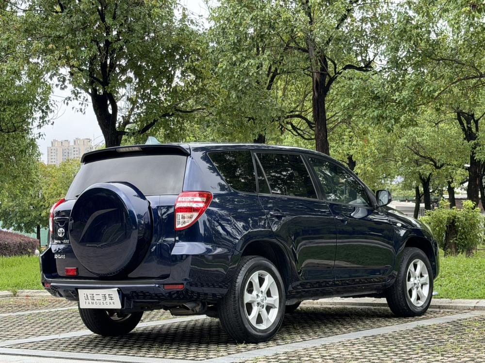 Toyota RAV4 2009 модификация 2.0L автоматическое Classic Edition – фото 7