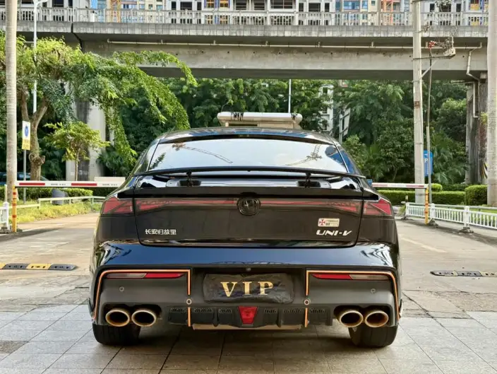 Changan UNI-V 2023 Model 1.5T Sports Edition – фото 5